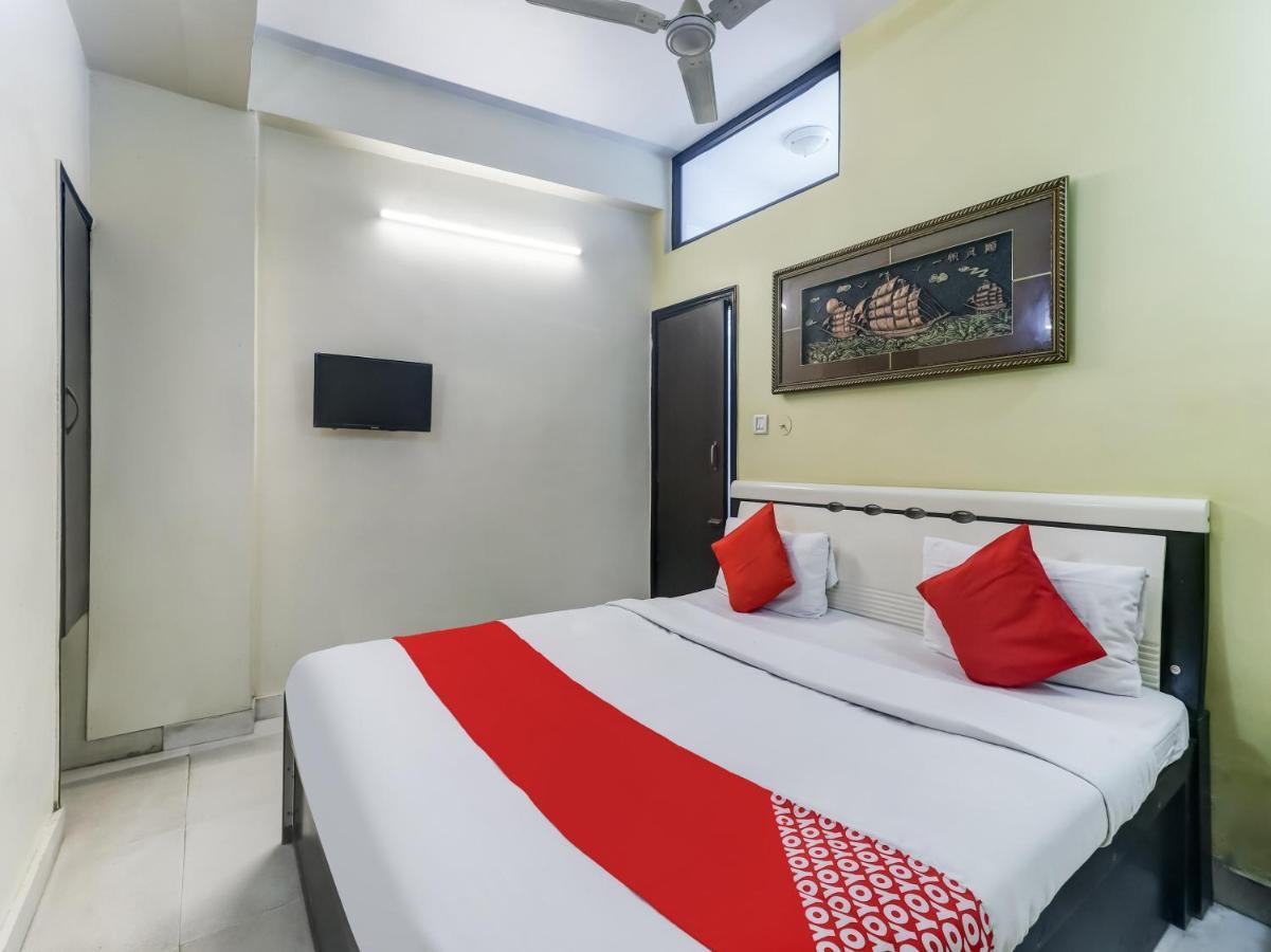 Oyo 82143 Green Park Sapan Ранчи Екстериор снимка