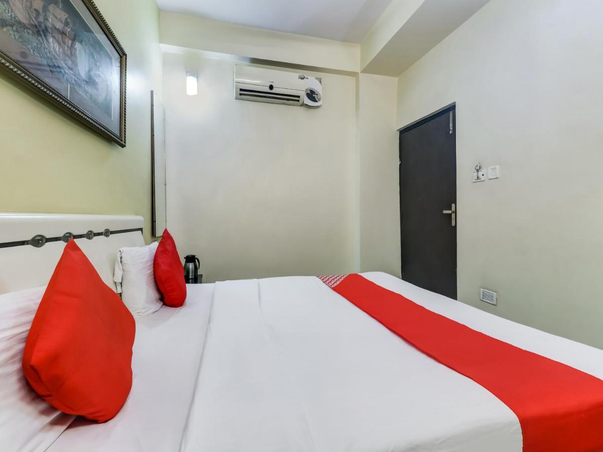 Oyo 82143 Green Park Sapan Ранчи Екстериор снимка